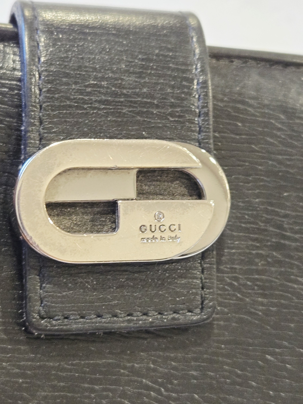 Gucci Black Leather Wallet with Silver G Buckle With Box - Picture 4 of 16